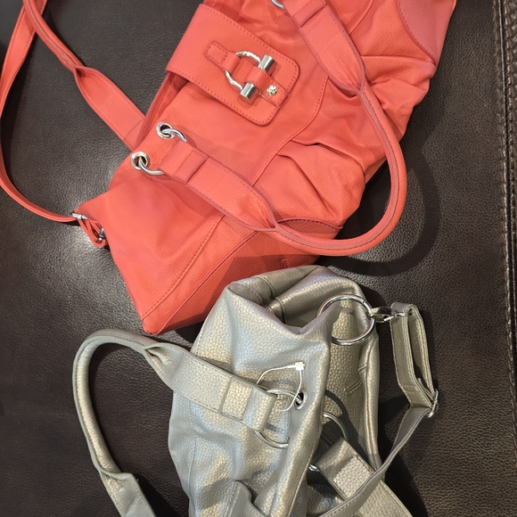 Purses - Picture 2 of 4